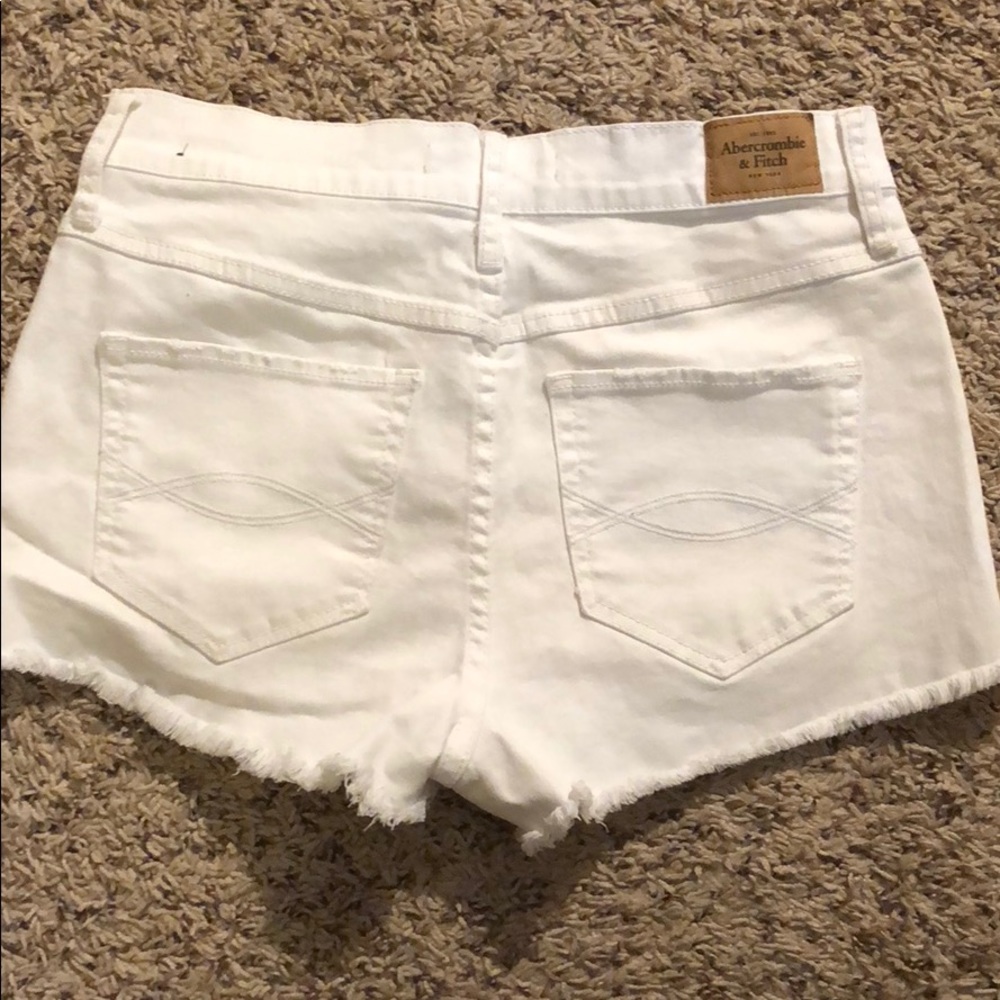 Abercrombie & Fitch White Shorts - Picture 2 of 2